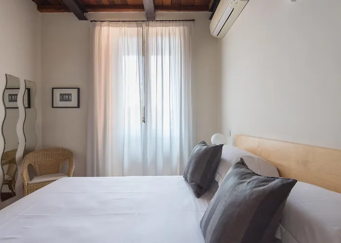 Spanish Steps Vittoria Appartement *